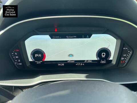 Audi Q3 TDI S line - U10069