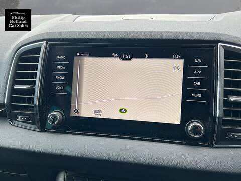Skoda Karoq TDI SE L - U10074