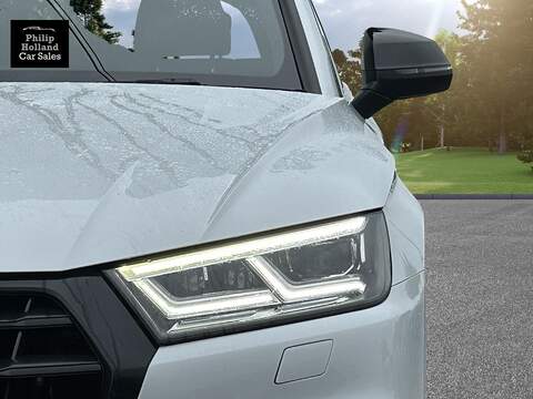 Audi Q5 TDI Black Edition - U10076