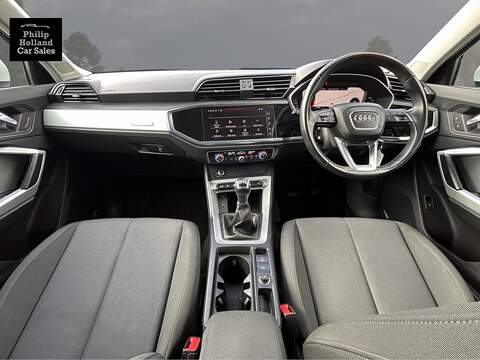 Audi Q3 TFSI CoD Technik - U10085