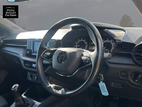 Skoda Fabia MPI SE Comfort - U10090