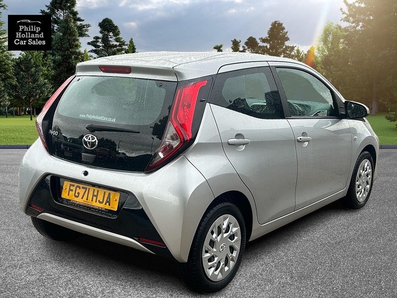 Toyota AYGO VVT-i x-play - U10091