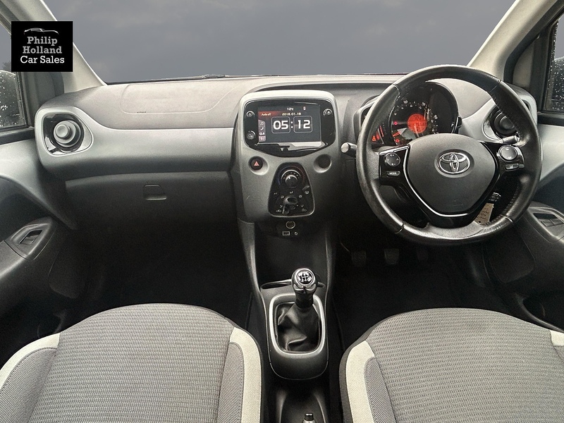 Toyota AYGO VVT-i x-play - U10091