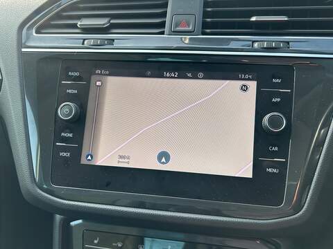 Volkswagen Tiguan TDI Elegance - U10092