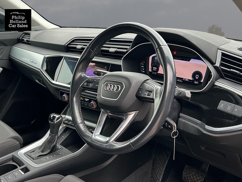Audi Q3 TDI Sport - U10101