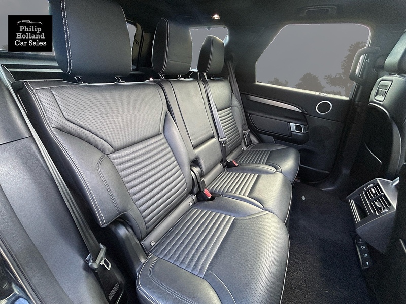 Land Rover Discovery D300 MHEV R-Dynamic SE - U10108