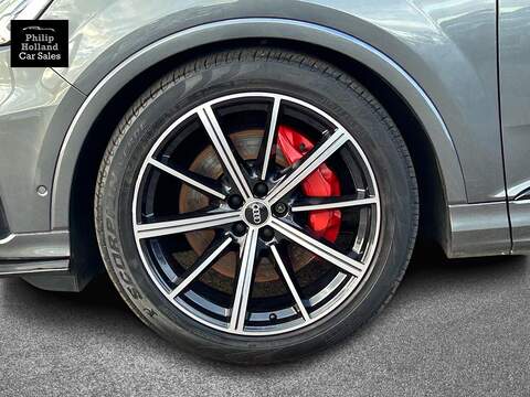 Audi Q7 TDI V6 Black Edition - U10110