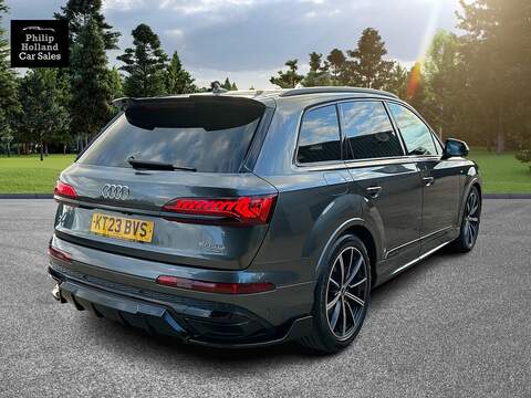 Audi Q7 TDI V6 Black Edition - U10110