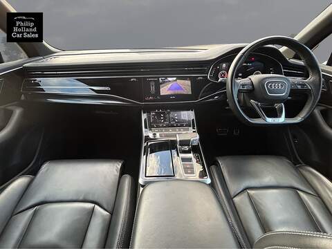 Audi Q7 TDI V6 Black Edition - U10110