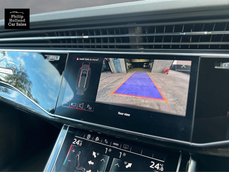 Audi Q7 TDI V6 Black Edition - U10110