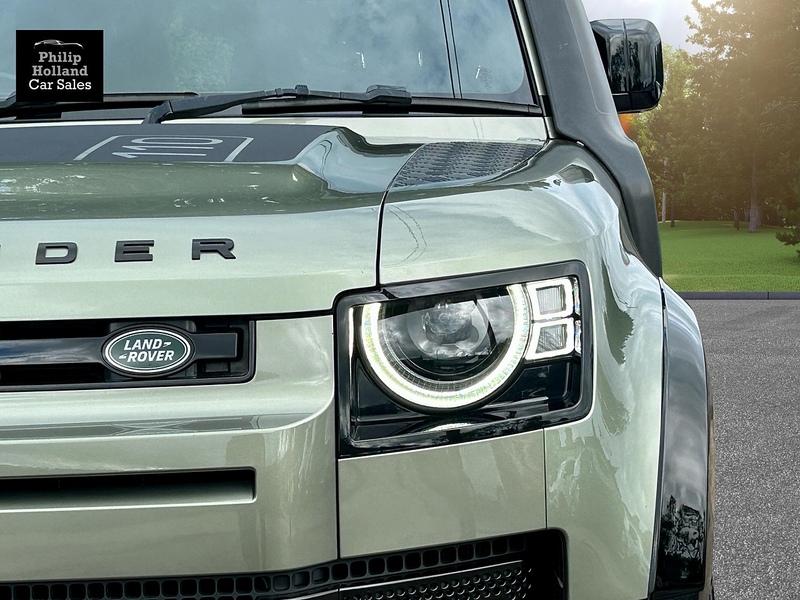 Land Rover Defender 110 D300 MHEV X-Dynamic HSE - U9228