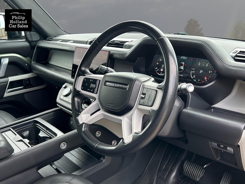 Land Rover Defender 110 D300 MHEV X-Dynamic HSE - U9228