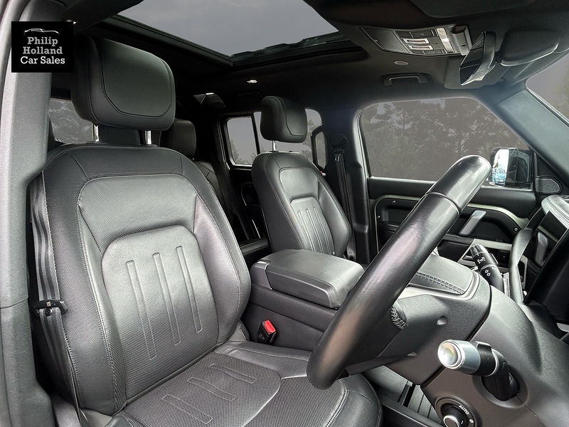 Land Rover Defender 110 D300 MHEV X-Dynamic HSE - U9228