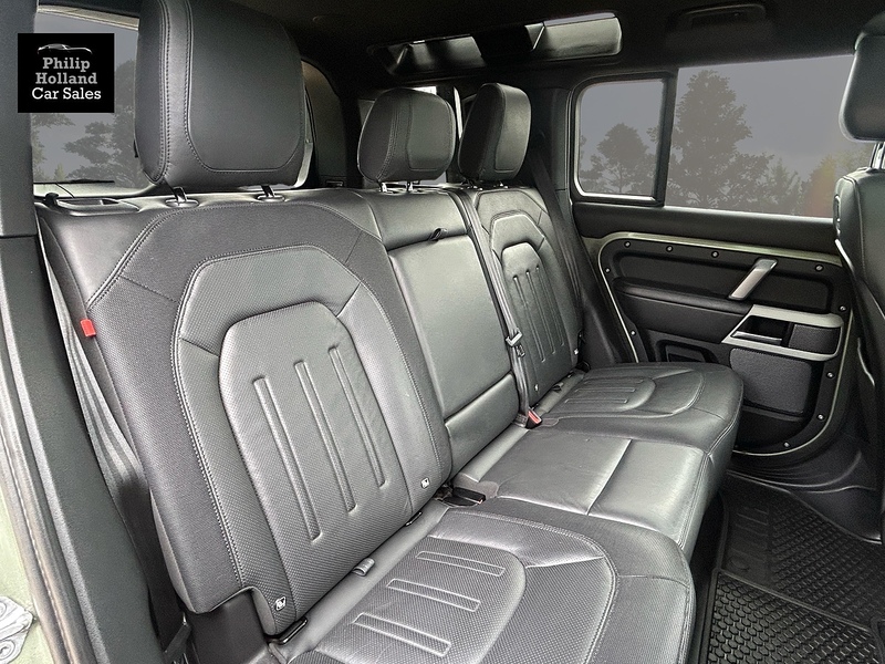 Land Rover Defender 110 D300 MHEV X-Dynamic HSE - U9228