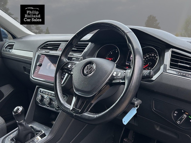 Volkswagen Tiguan Allspace TDI SE Nav - U9615