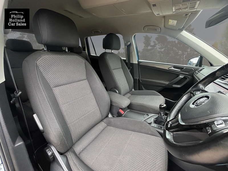 Volkswagen Tiguan Allspace TDI SE Nav - U9615