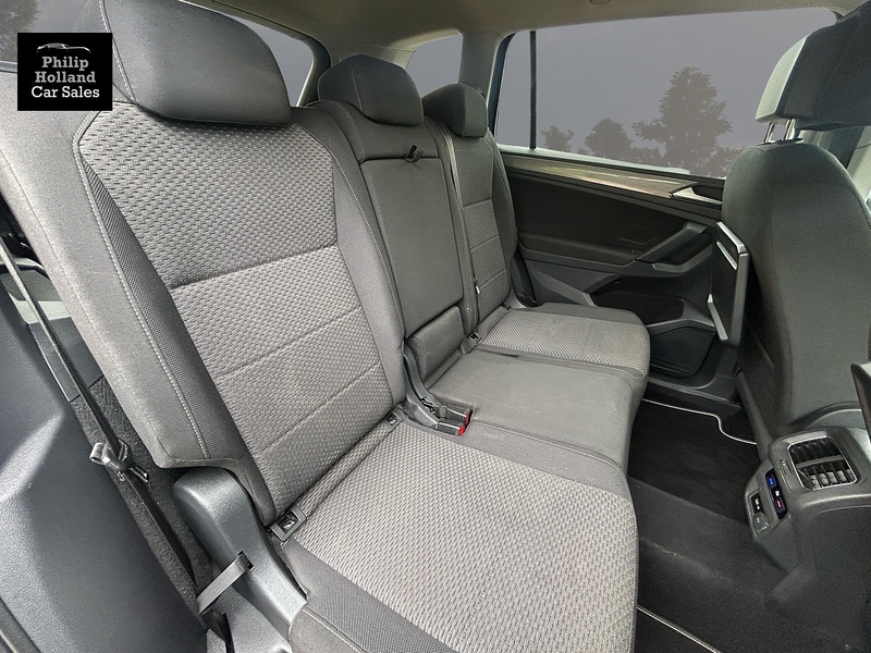 Volkswagen Tiguan Allspace TDI SE Nav - U9615