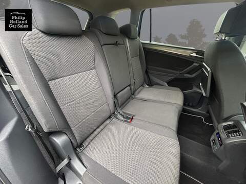Volkswagen Tiguan Allspace TDI SE Nav - U9615