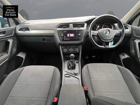 Volkswagen Tiguan Allspace TDI SE Nav - U9615