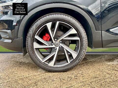 Volvo XC40 D3 R-Design Pro - U9628