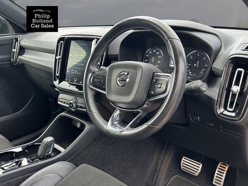 Volvo XC40 D3 R-Design Pro - U9628