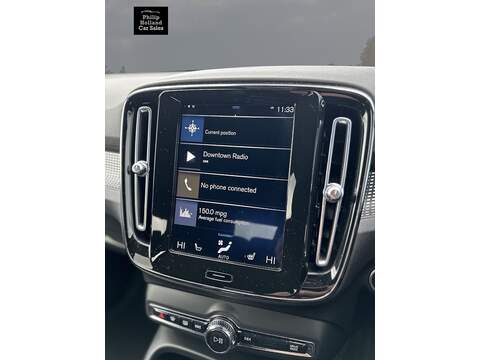 Volvo XC40 D3 R-Design Pro - U9628