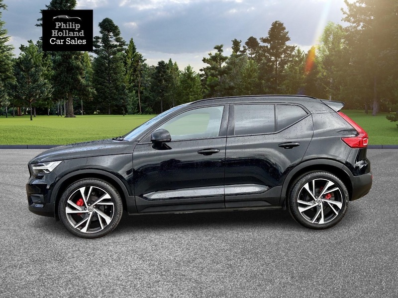 Volvo XC40 D3 R-Design Pro - U9628