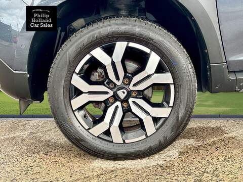 Dacia Duster TCe Prestige - U9755
