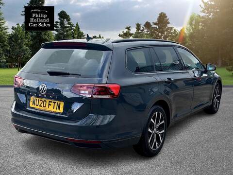 Volkswagen Passat TDI SEL - U9759