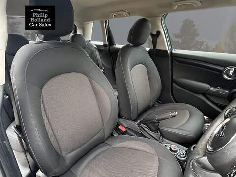 MINI Hatch One Classic - U9760