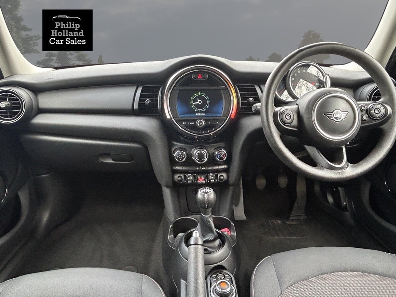 MINI Hatch One Classic - U9760