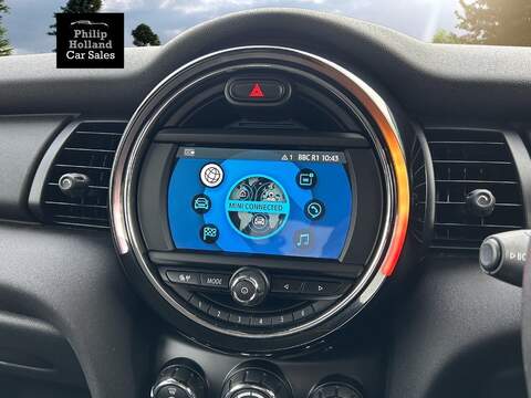 MINI Hatch One Classic - U9760