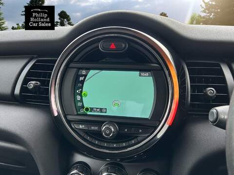 MINI Hatch One Classic - U9760