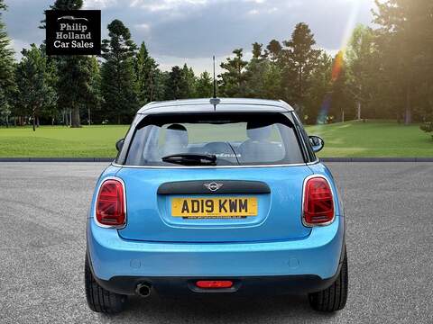 MINI Hatch One Classic - U9760
