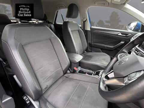 Volkswagen T-Roc TSI Style - U9782