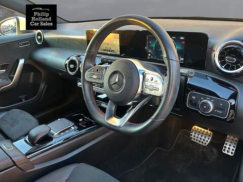 Mercedes-Benz A Class A180d AMG Line - U9802