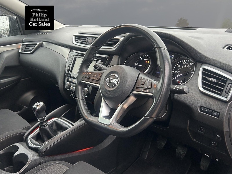 Nissan Qashqai dCi N-Connecta - U9808