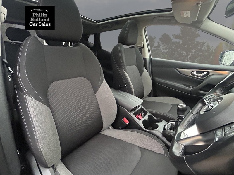 Nissan Qashqai dCi N-Connecta - U9808