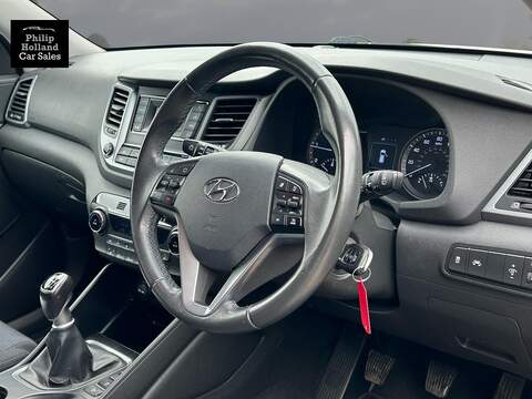 Hyundai TUCSON CRDi Blue Drive SE - U9810