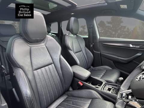 Skoda Karoq TDI SportLine - U9813