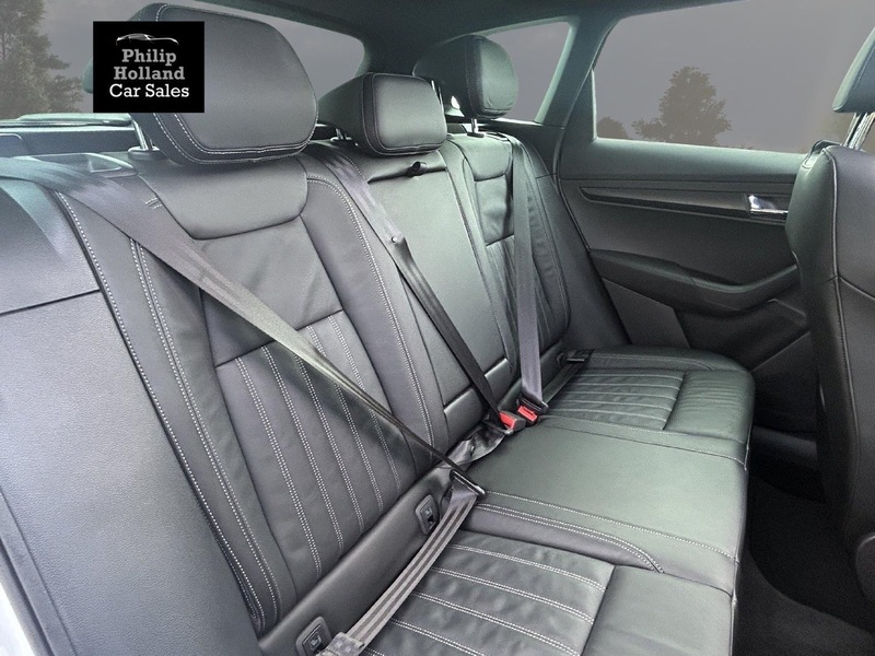 Skoda Karoq TDI SportLine - U9813