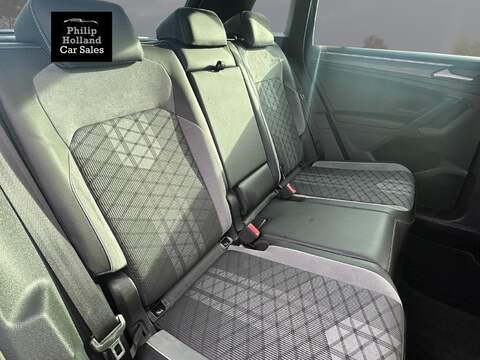 Volkswagen Tiguan TDI R-Line - U9820