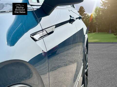 Volkswagen Tiguan TDI R-Line - U9820