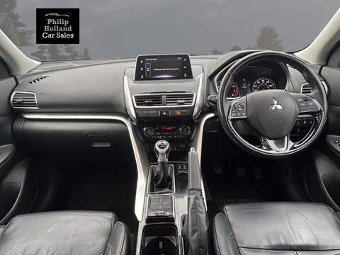 Mitsubishi Eclipse Cross T Exceed - U9821