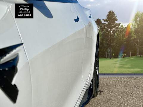 Tesla Model 3 Standard Range Plus - U9828