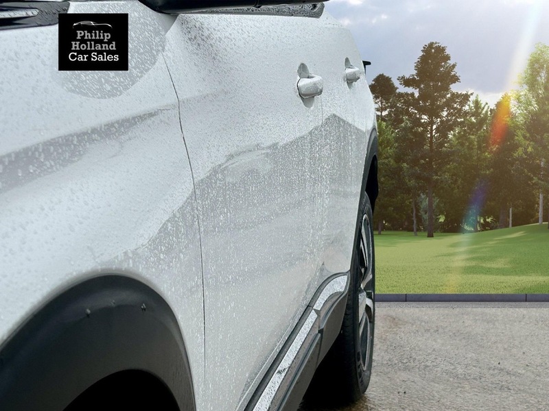 Peugeot 3008 PureTech Allure - U9831