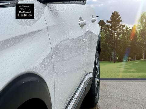 Peugeot 3008 PureTech Allure - U9831