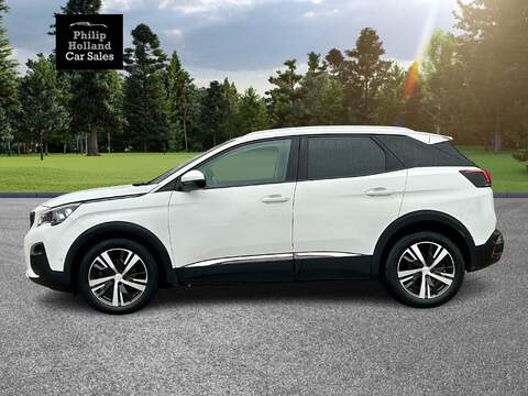 Peugeot 3008 PureTech Allure - U9831
