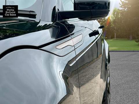 Land Rover Range Rover Evoque D150 R-Dynamic - U9837