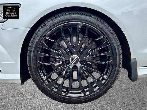 Audi A6 Saloon TDI Black Edition - U9838
